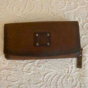 NWOT STS Ranchwear Zip Around Brown Full Wallet Double Sided Organizer